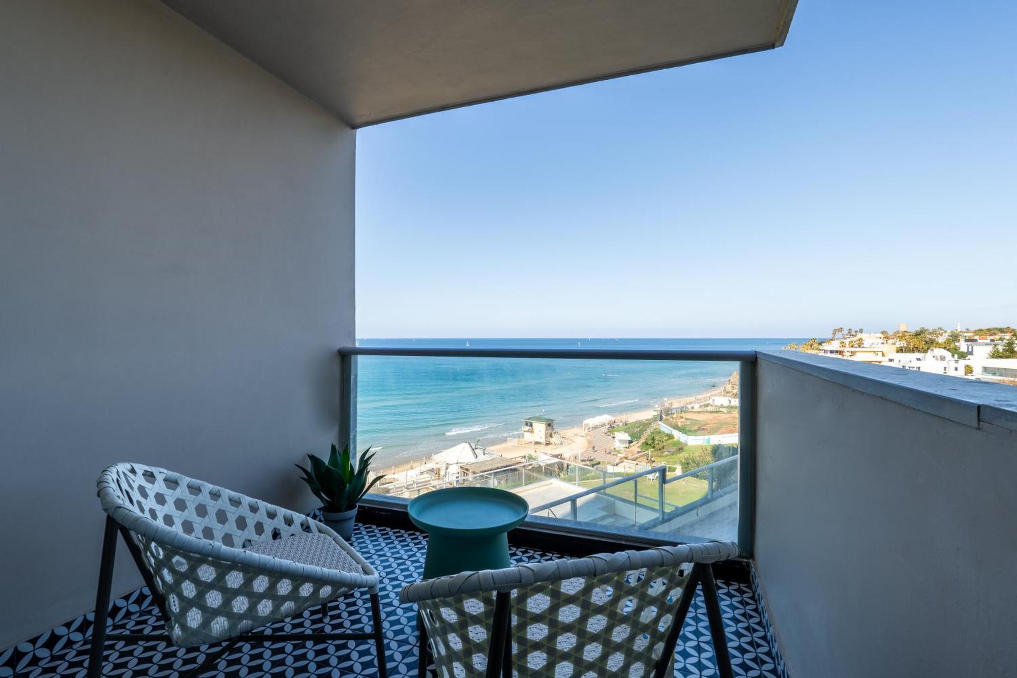 Sea View Stylish 1Br With Balcony By Beachfront Stay Herzelia 外观 照片
